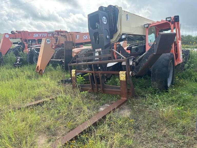 JLG G12-55A Telehandler, 12,000 lb Capacity, 55 ft Lift, 2013, Diesel, Forks, SN 0160055319, Hours Not Available, No Key