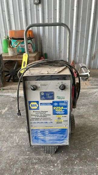 Napa 225A / 12 Volt Battery Charger Model 85-2750