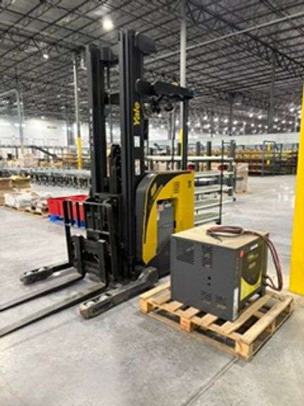 Late-Model Distribution & Fulfillment Center