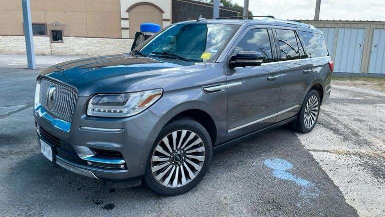 2022 Lincoln Navigator L Reserve 4x4, 3.5L EcoBoost, 7-Seater, 22" Wheels, Leather, 99k mi, VIN#17872
