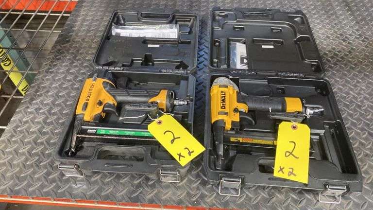 Lot (1) Bostitch SX1838 & (1) DeWalt DWFP1838 18GA Pneumatic Finish Staplers, 1/2"-1-1/2" Range, w/ Cases