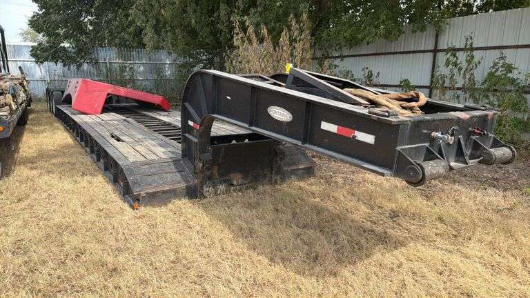 1998 Fontaine MRGT T-5-8048AWK 48ft Detachable Lowboy Trailer, 3 Axle, 80K Frame, Texas VIN 13N