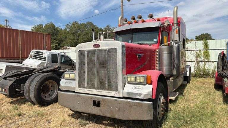 2007 Peterbilt 379 Sleeper, Tandem Axle, 982k Miles, Manual, VIN 1XP5DB9X47D660260