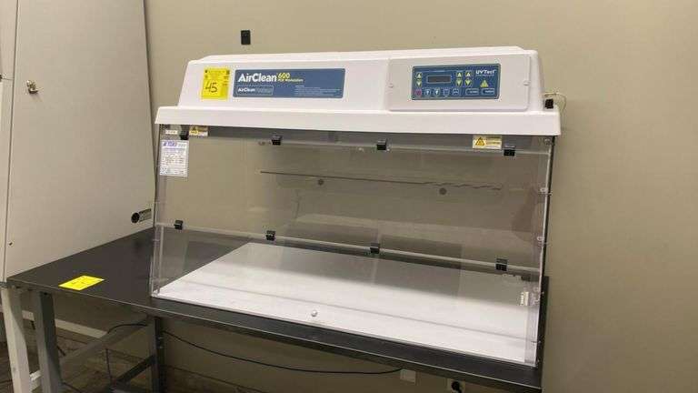 AirClean 600 PCR Workstation, UVTect Controller, HEPA Filter, UV-C Light, 39"x26"x32" Cabinet
