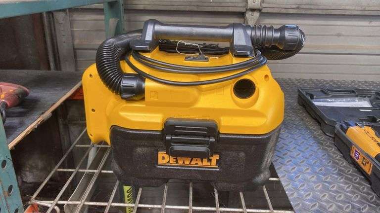 DeWalt DCV581H Heavy Duty 2-Gallon Cordless/Corded Wet Dry Vacuum, 120V/20V, HEPA Filter, Serial 280365