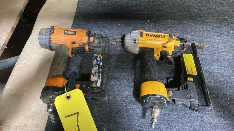 Ridgid R150FSE & DeWalt DWFP1838 Pneumatic 18 Gauge Finish Staplers, 70–120 PSI, 3/8–1-1/2 in