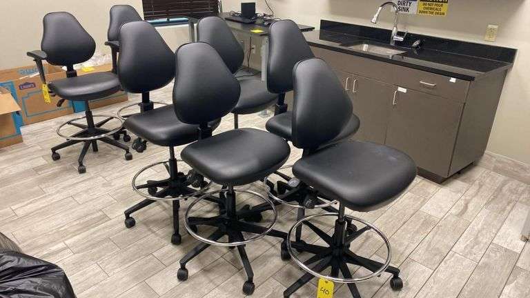 VWR Lab Chair 76308-764, Black, Adjustable, 22.75–32” Seat Height, With Foot Ring, Serial X2407699
