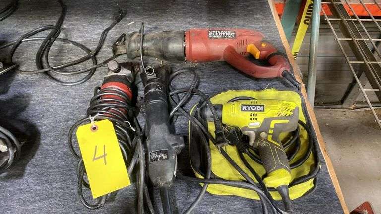 Power Tool Lot: Oster & Lister Clippers, Chicago Electric Reciprocating Saw, Ryobi Drill