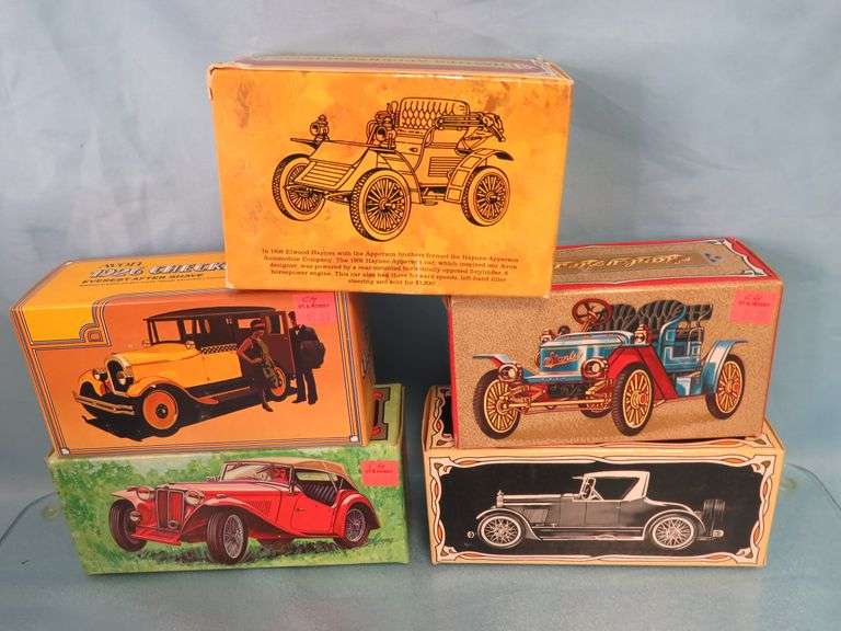 Vintage Car Shaped Aftershave Bottles in Original Boxes - 5