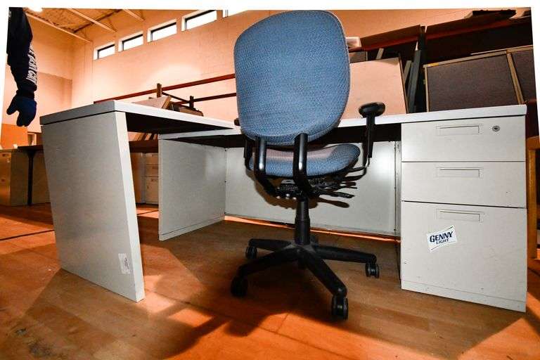 6' L Shaped Desk with Chair