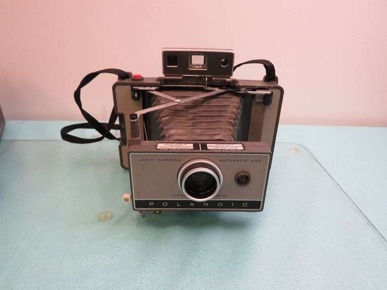 Polaroid Land Camera 230