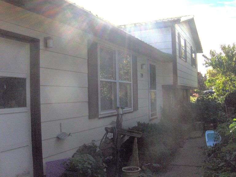 SHOW STOPPER – ORIGINAL 1-OWNER HOME! 4-Level Split in Applegrove Garden Estates, Hilton Schools - $125,000!