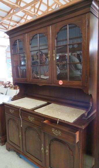 Mini Estate Auction – Quality Furniture & Unique Finds!