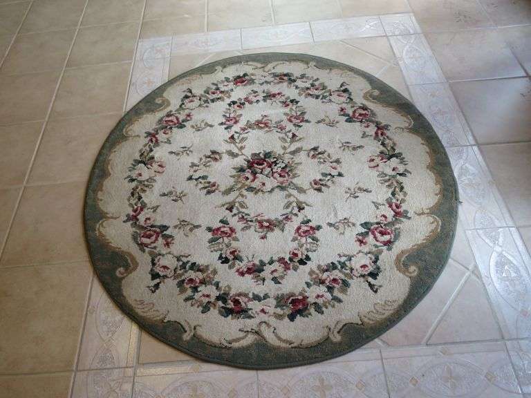 Round Floral Area Rug – Classic Elegance & Timeless Design