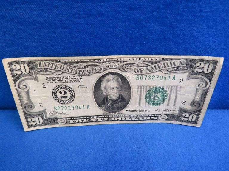 $20 Banknote Large Twenty