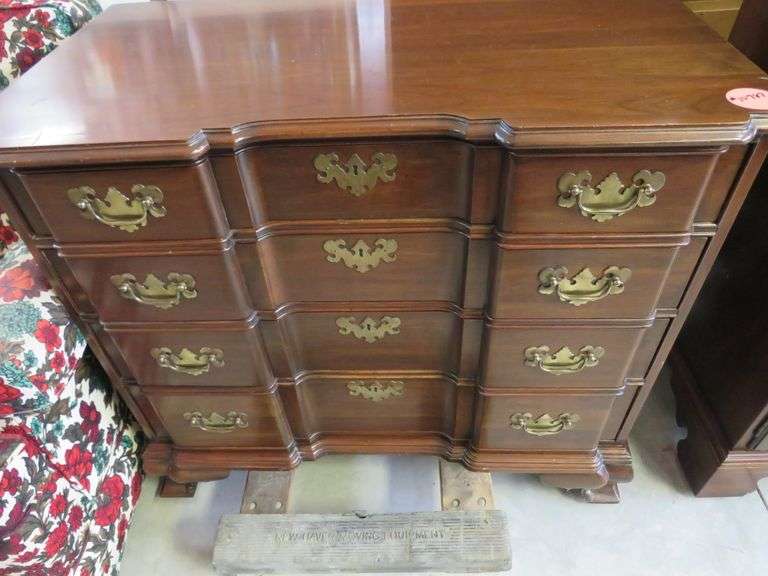 Ethan Allen Georgian Solid Cherry Block Front Chest of Drawers