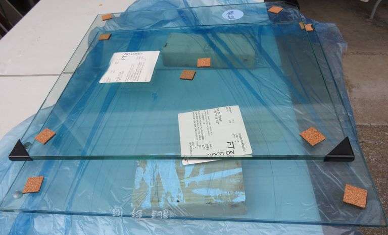 Pair of Tempered Glass Shelves - 20" x 18.5" – NEW