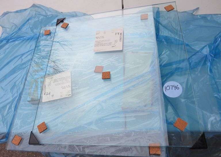 Pair of Tempered Glass Shelves - 20" x 18.5" – NEW