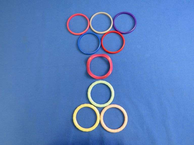 Vintage Plastic Bangle Bracelet Lot – Colorful Mod & Pastel Styles