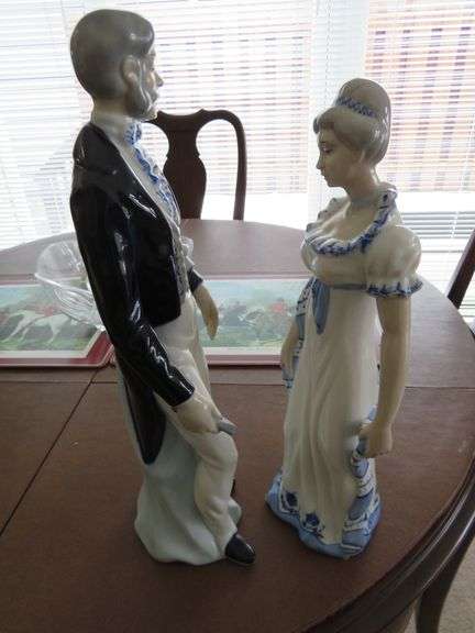 Pair of Porcelain Figurines – Victorian / Regency-Style Gentleman and Lady