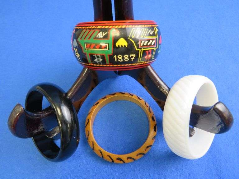 Vintage & Artisan Bangle Bracelet Collection – Painted, Lucite & Milk Glass Styles