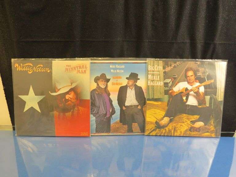 Country Legends Vinyl Lot – Merle Haggard ‘Big City’ + Willie Nelson – NM