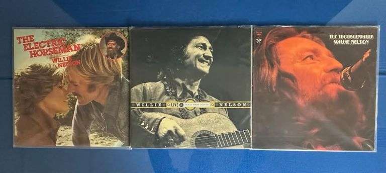 Willie Nelson Vinyl Lot – The Troublemaker, Live Recordings & Electric Horseman | VG+ to NM