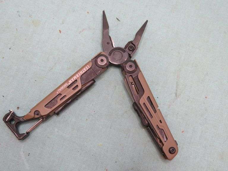 Leatherman Signal Multi-tool
