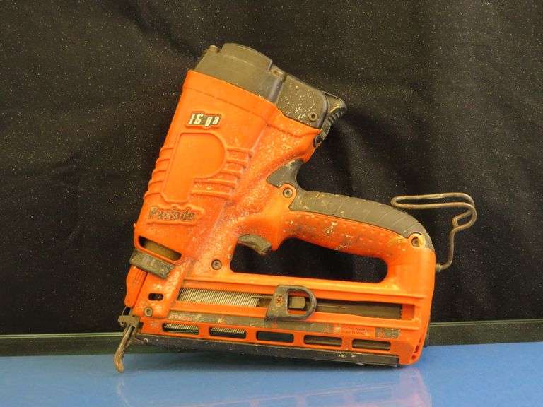 Milwaukee M18 Fuel Cordless Finish Nailer