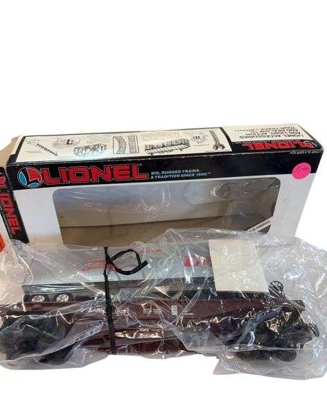 Lionel Louisville and Nashville Flat Car with Trailer