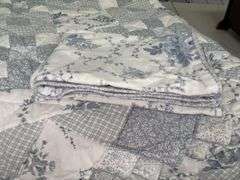 Laura Ashley Quilt