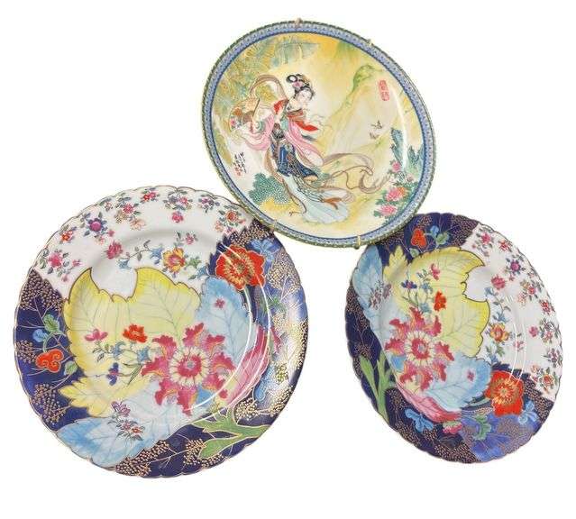 Imperial Jingdezhen Porcelain Plate