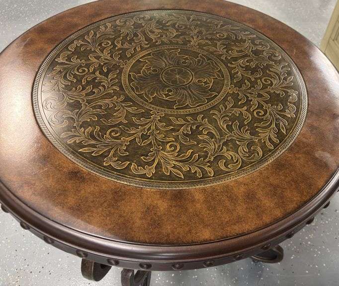 Signature Design by Ashley Rafferty Ornate Round End Table