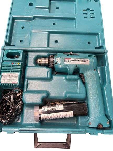 Mikita Cordless Driver Drill