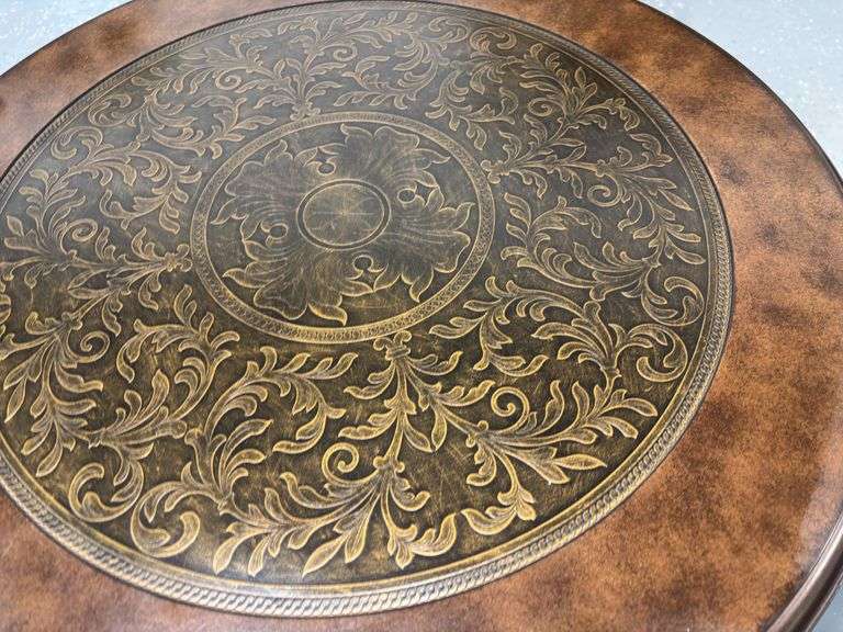 Signature Design by Ashley Rafferty Ornate Round End Table