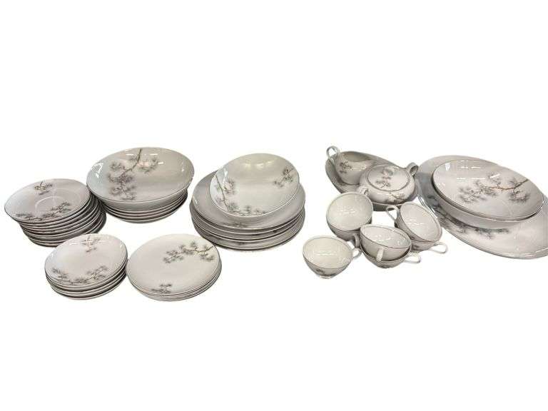 Fashion Manor Japan China Set