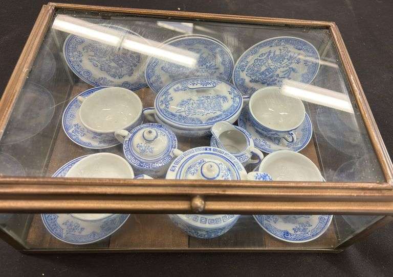 Blue Willow Childs Tea Set in Glass Display Case