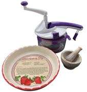 Slicer and Pie Plate