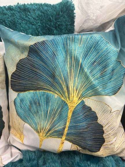 Decorative Pillows and Throw