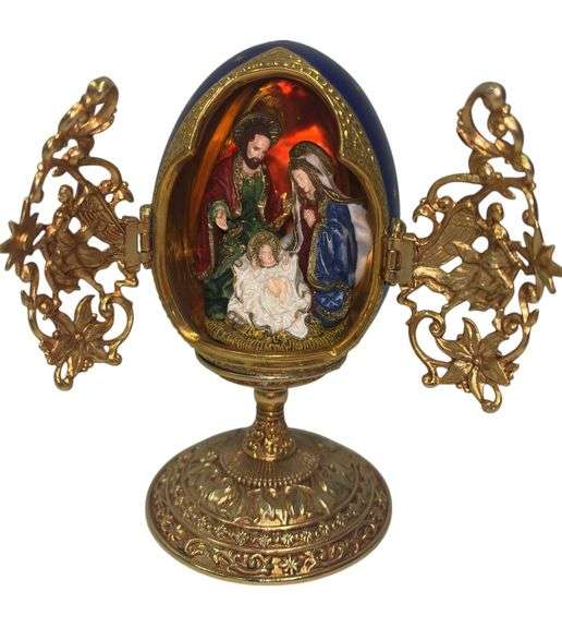 House of Faberge: A King Is Born Collector Egg