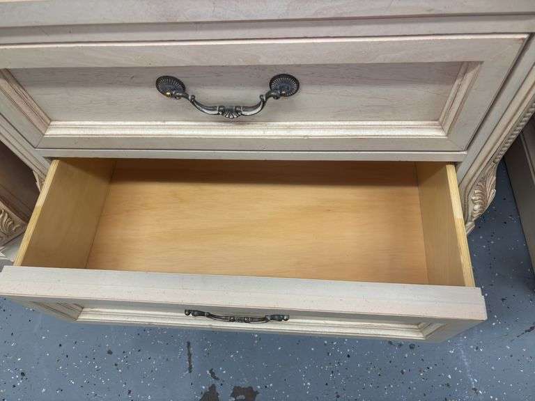 Impressions by Thomasville Nightstand