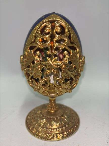 House of Faberge: A King Is Born Collector Egg