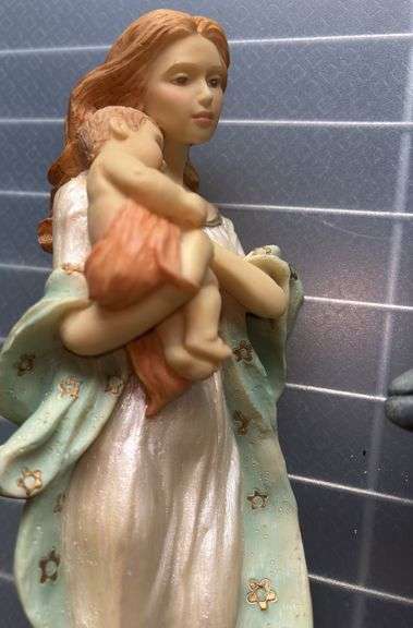 Pair of Figurines