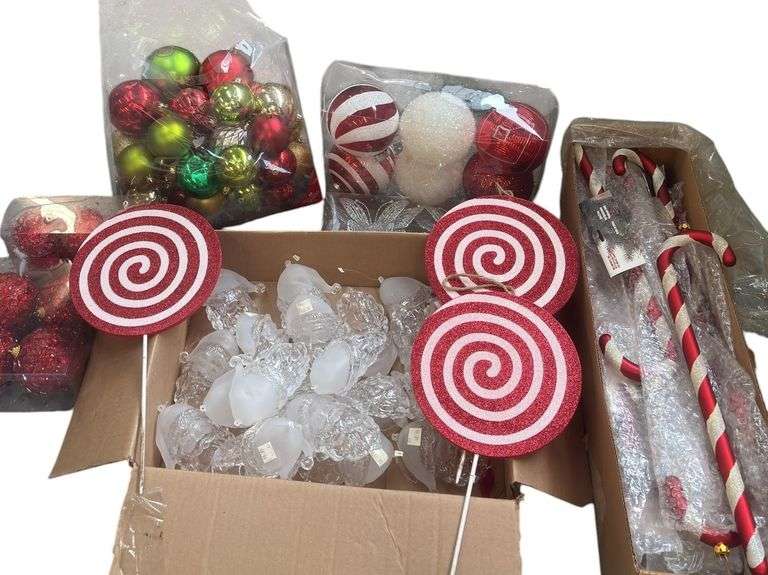Holiday Decor/ Crafts