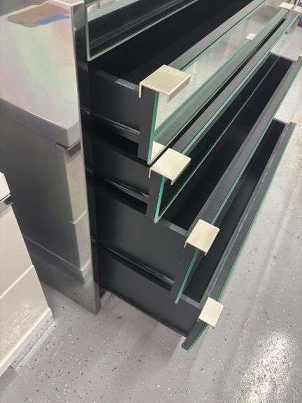 O.B. Solie for Ello Mirrored Desser