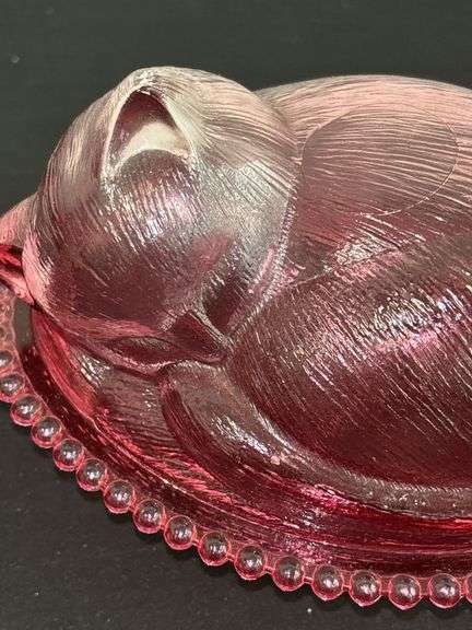 Indiana Glass Cat on Nest