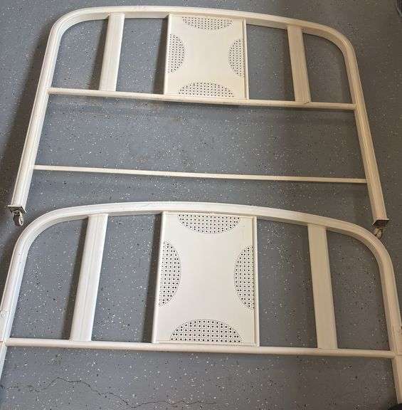 Antique Metal Twin Bed