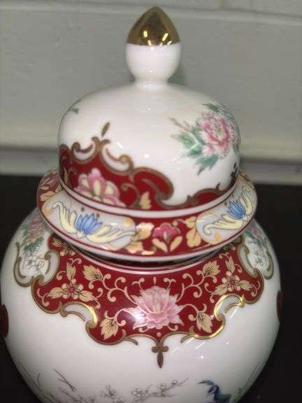 Toyo Oriental Petite Ginger Jar
