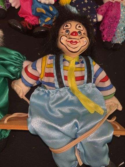 Clown Dolls and Figurines