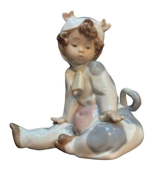 NAO/Lladro Figurine